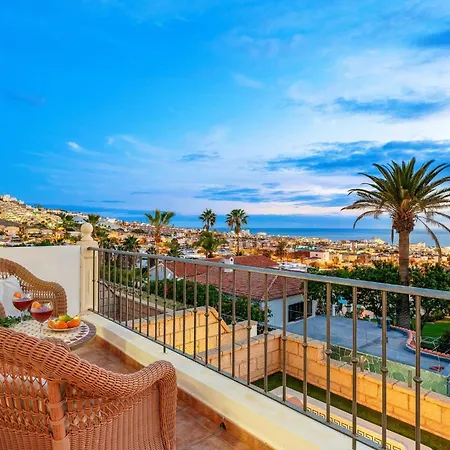 By * Costa Adeje (Tenerife)