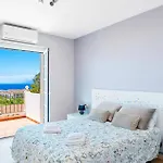 By Villa Costa Adeje (Tenerife)